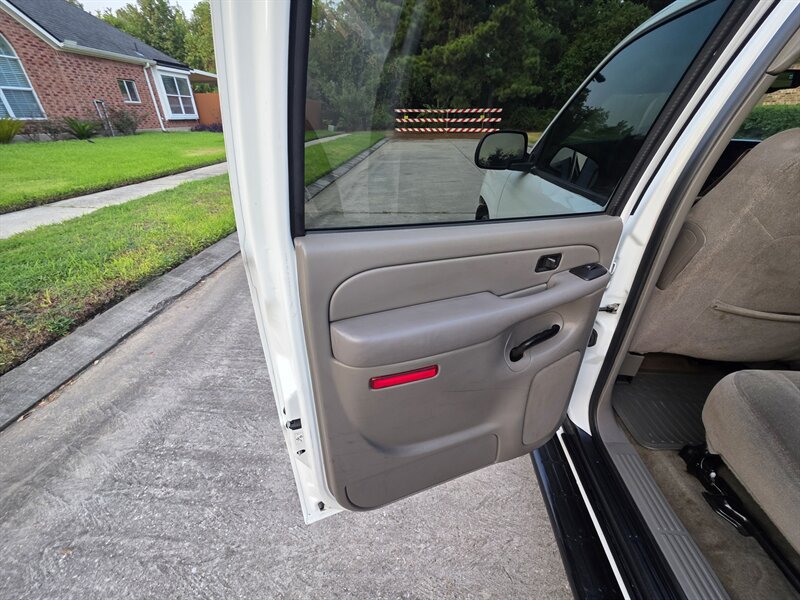 2006 Chevrolet Suburban LT 1500