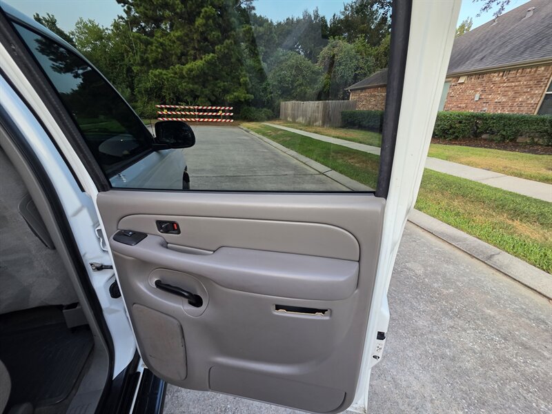 2006 Chevrolet Suburban LT 1500