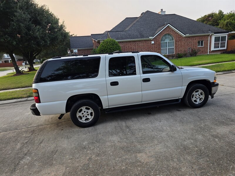 2006 Chevrolet Suburban LT 1500
