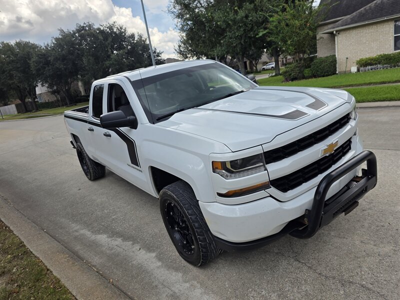 2017 Chevrolet Silverado 1500 Custom
