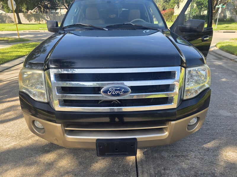 2011 Ford Expedition XLT