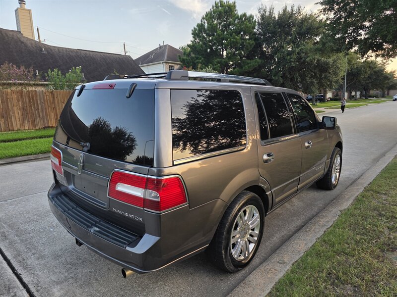 2014 Lincoln Navigator