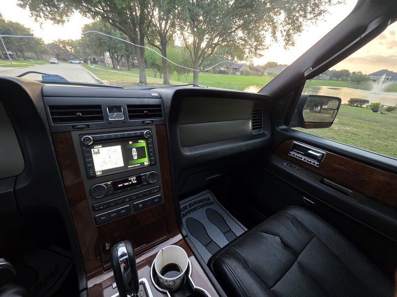 2014 Lincoln Navigator