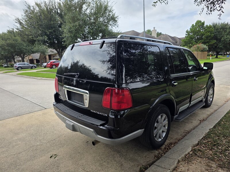 2003 Lincoln Navigator Luxury