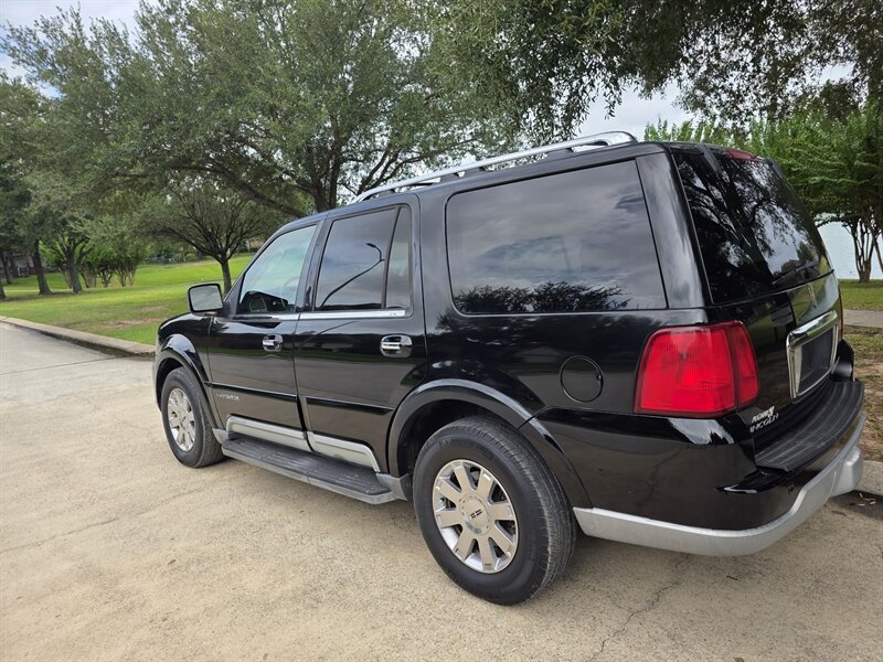 2003 Lincoln Navigator Luxury