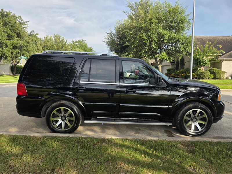 2003 Lincoln Navigator Luxury