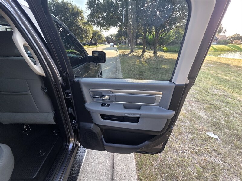 2017 Dodge Ram 1500 Lone Star Silver
