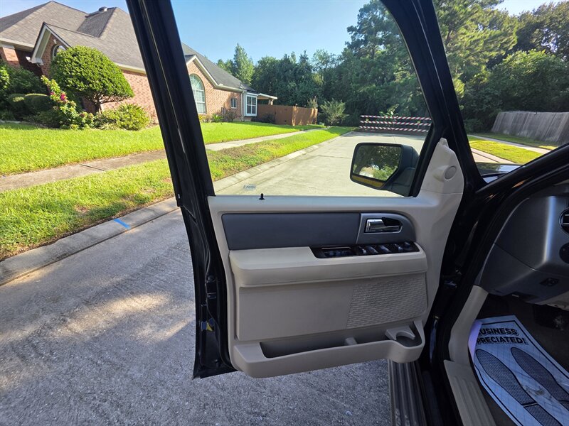 2011 Ford Expedition XLT