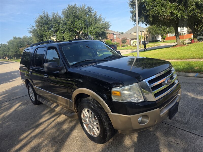 2011 Ford Expedition XLT