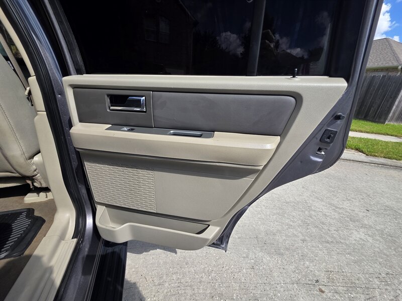 2012 Ford Expedition XLT