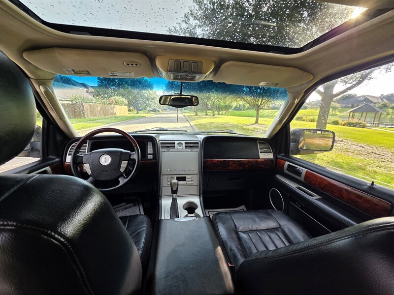 2003 Lincoln Navigator Luxury