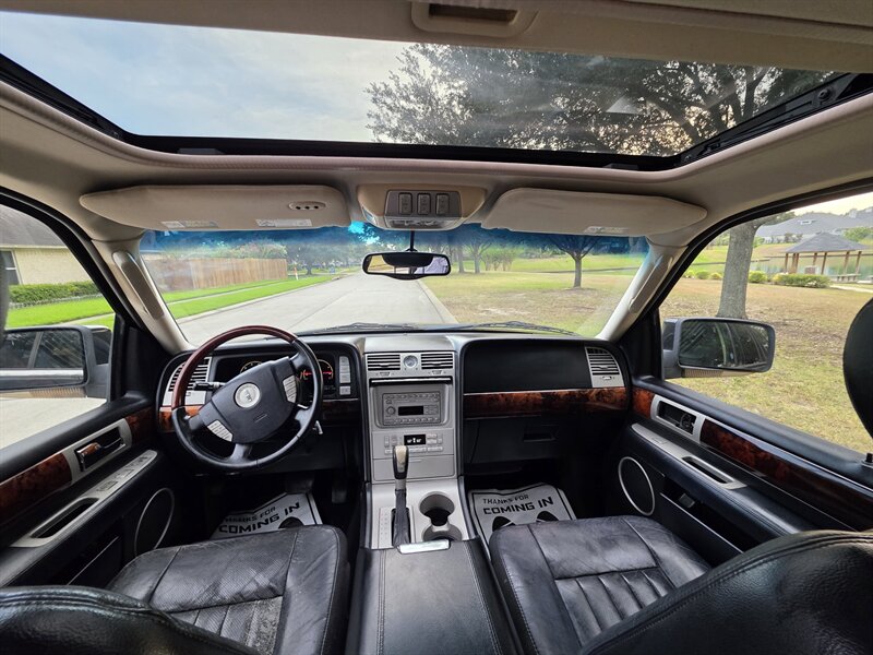 2003 Lincoln Navigator Luxury