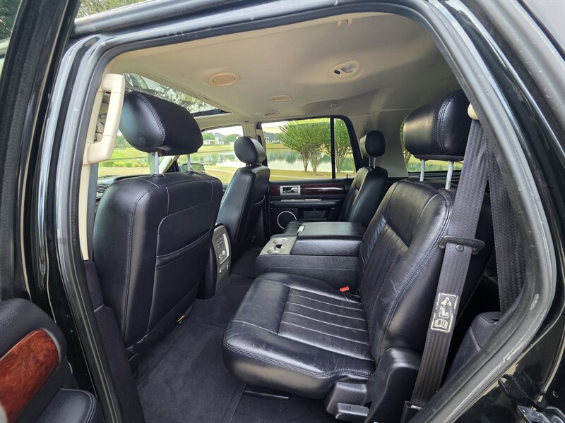 2003 Lincoln Navigator Luxury
