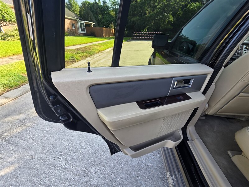 2011 Ford Expedition XLT