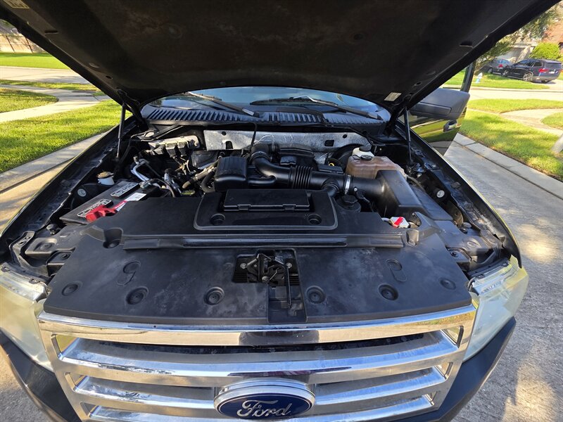 2011 Ford Expedition XLT