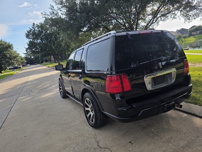 2003 Lincoln Navigator Luxury