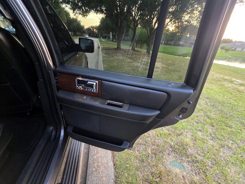2014 Lincoln Navigator