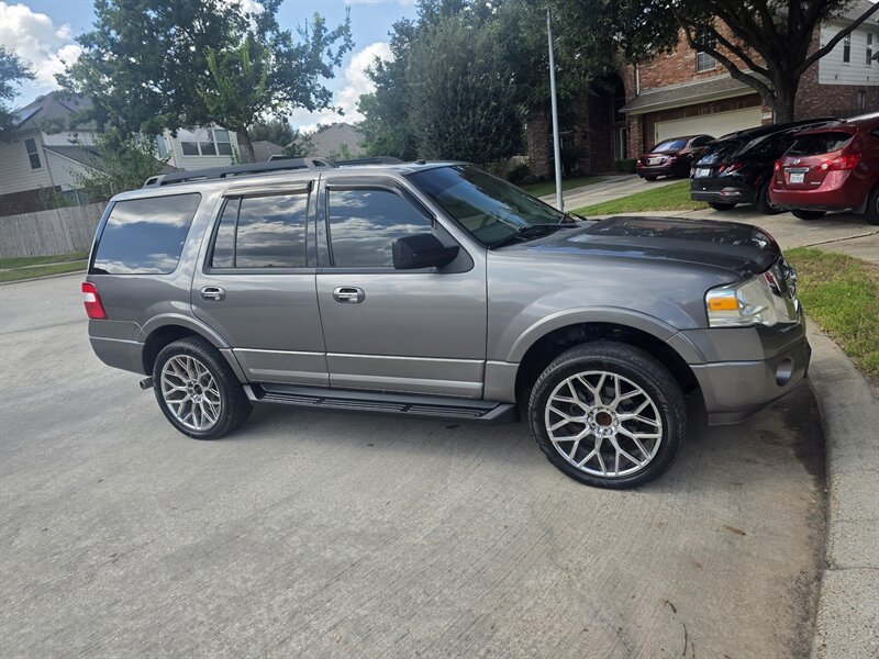 2012 Ford Expedition XLT