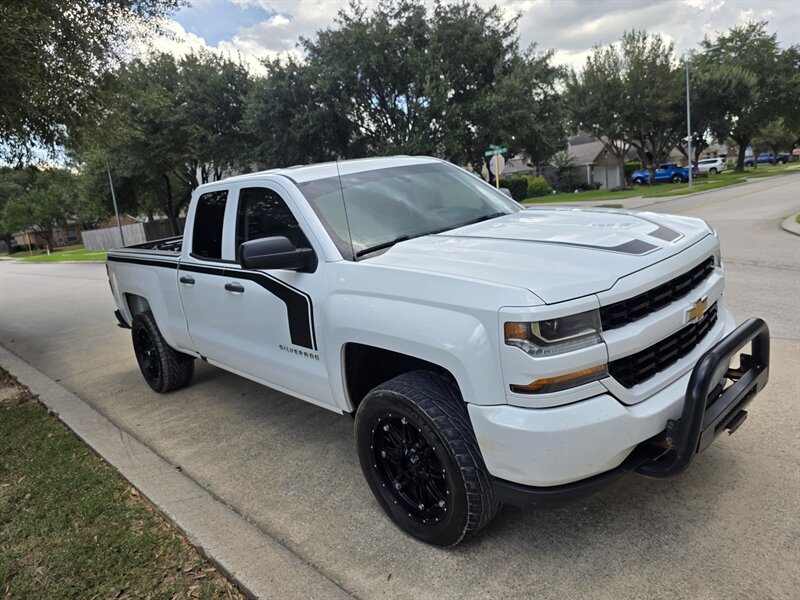 2017 Chevrolet Silverado 1500 Custom