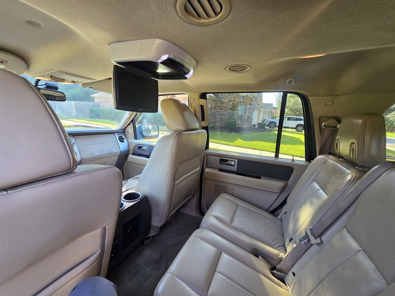 2011 Ford Expedition XLT