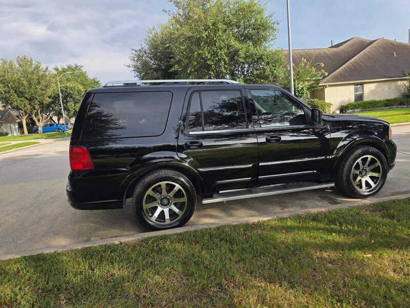 2003 Lincoln Navigator Luxury