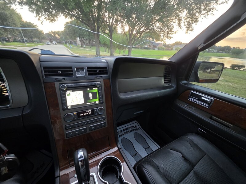2014 Lincoln Navigator