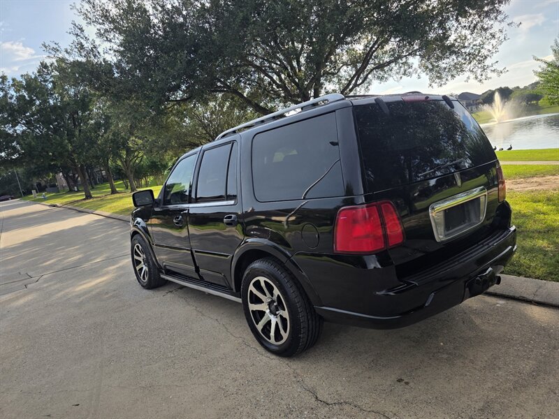 2003 Lincoln Navigator Luxury