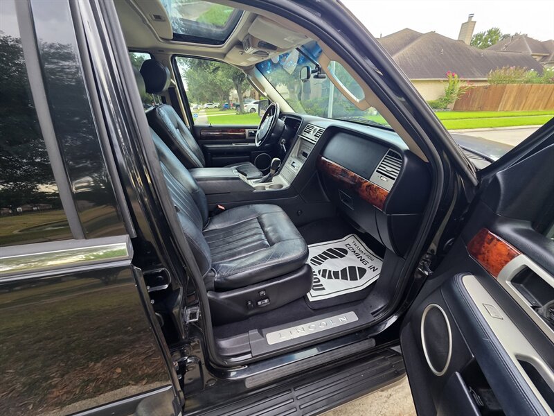 2003 Lincoln Navigator Luxury