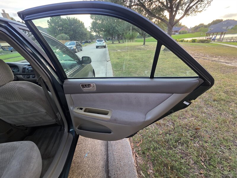 2003 Toyota Camry LE