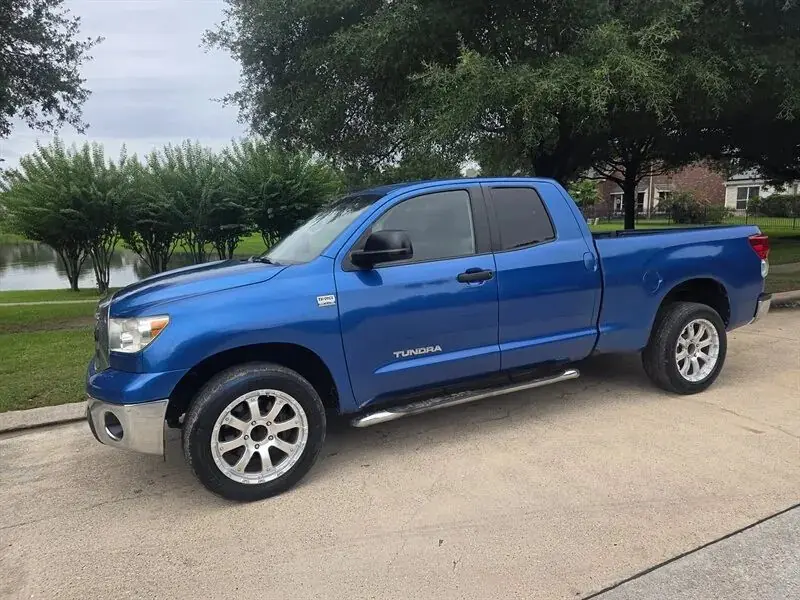 Toyota Tundra exterior example