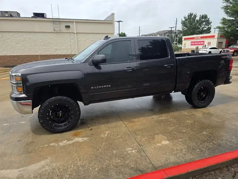 Chevrolet Silverado 1500 exterior example