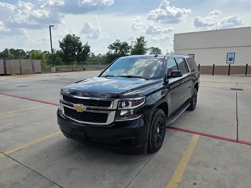 Chevrolet Suburban exterior example