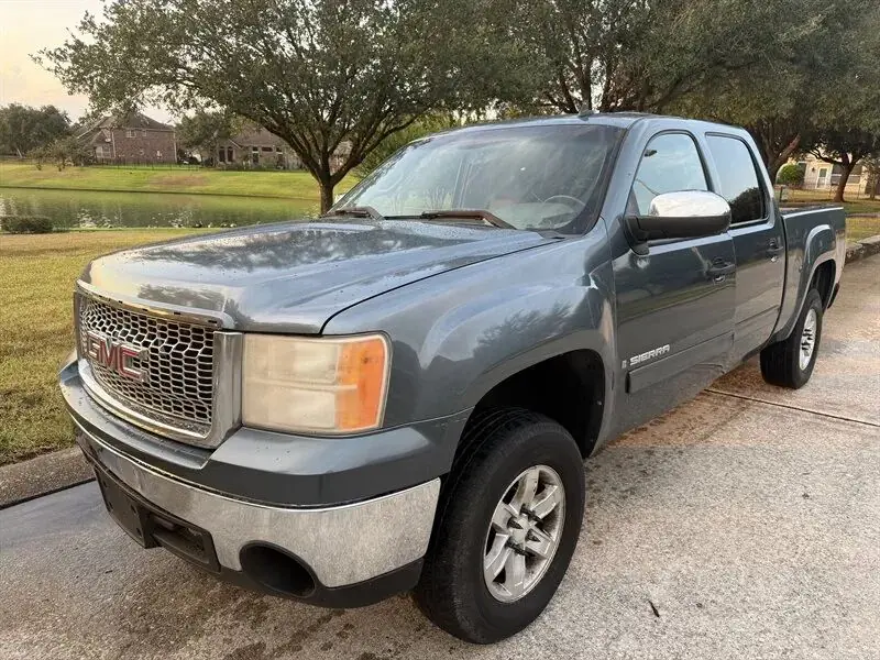 GMC Sierra 1500 exterior example