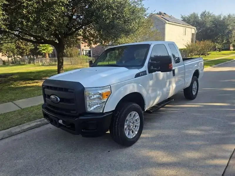 Ford F-250 exterior example