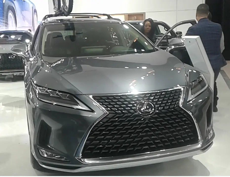 Lexus RX exterior model example