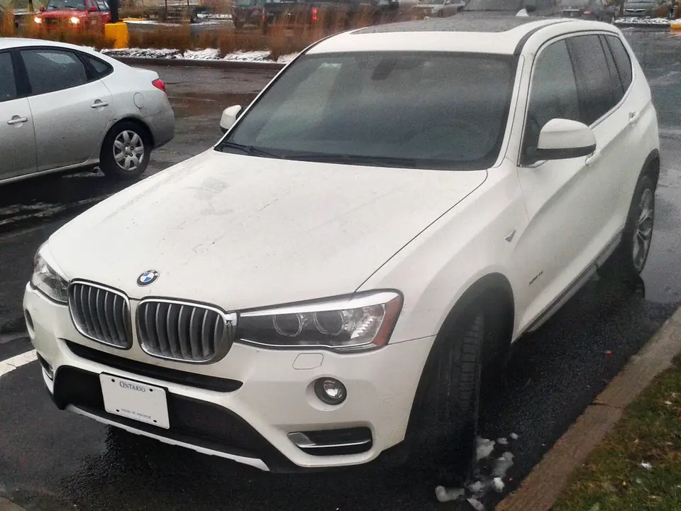 BMW X3 exterior model example