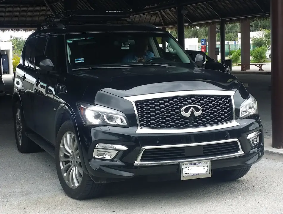 Infiniti QX80 exterior model example