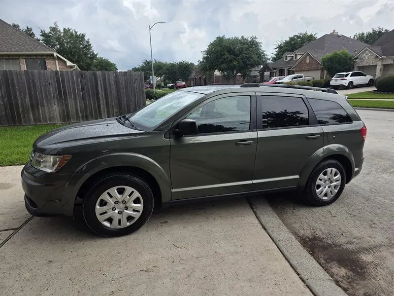 Used Dodge Journey SE cabin or detail photo near Houston TX