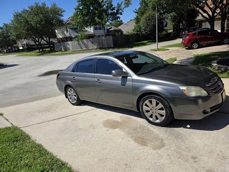 2007 Toyota Avalon Touring Sedan 4D used vehicle photo 2 near Houston TX